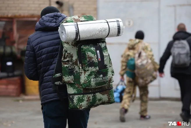 Власти Челябинска введут премии за привлечение контрактников